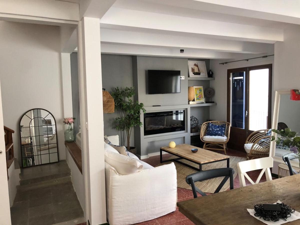 Big Family House In The Center Of El Port De La Selva Apartment Ngoại thất bức ảnh